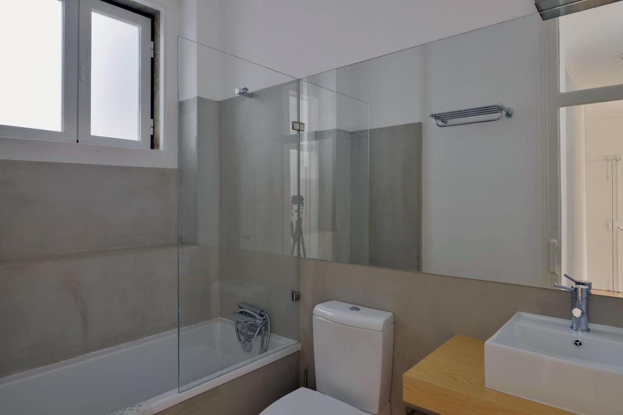 Flh Santa Catarina Outstanding Flats Apartment Lisboa Стая снимка